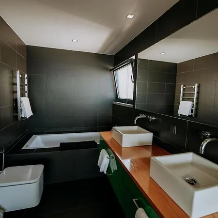 Luxury Of The Villa And The Amazing Pool Funchal (Madeira)